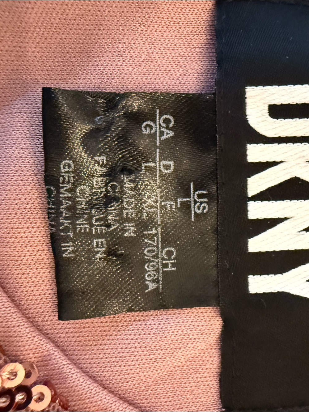 DKNY Rose Gold Sequin Blouse top Women’s Large with keyhole in the back. Shimmer - Picture 4 of 7
